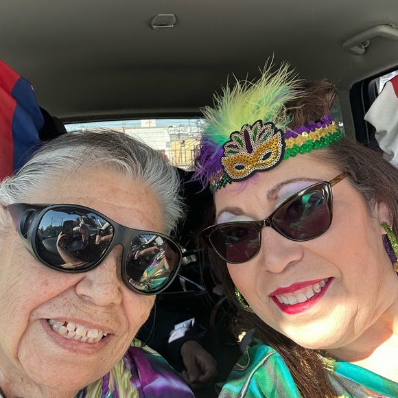 Meet your Posher, Delphina - Picture 9 of 13